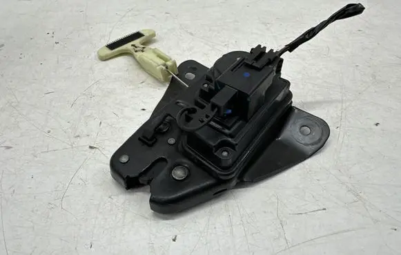 Maserati Ghibli Tailgate/trunk/boot lock/catch/latch 11159217AD