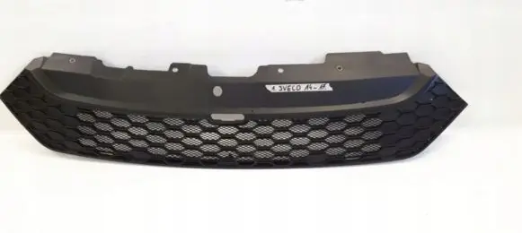 Iveco Daily 6th gen Front bumper upper radiator grill