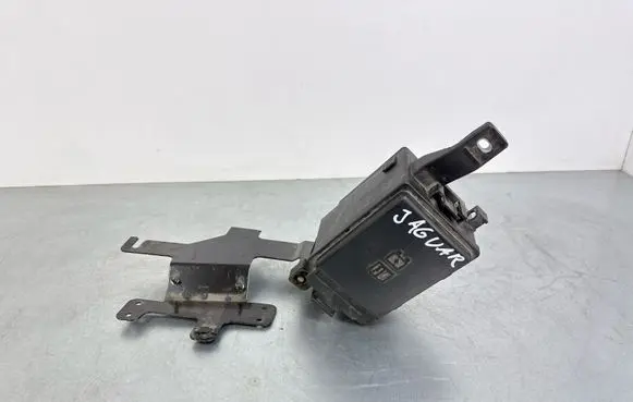 Jaguar F-Pace Fuse box set GX7314A076DA
