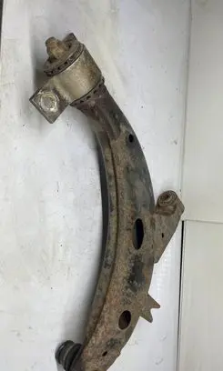 Subaru Forester SF Front lower control arm/wishbone