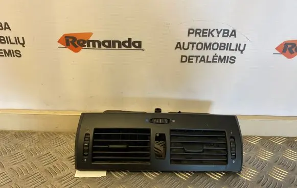 BMW X3 E83 Dash center air vent grill 3400074 251222062