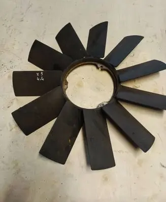 BMW X5 E53 Fan impeller 11521712110