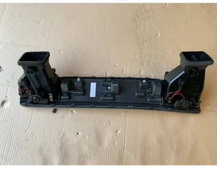 Volkswagen Touareg II Panel trim 7P1857190A