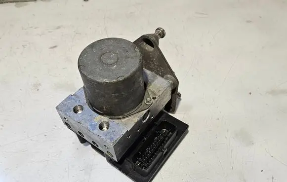 Mercedes-Benz Sprinter W906 ABS Pump 0265230234 A0014464189