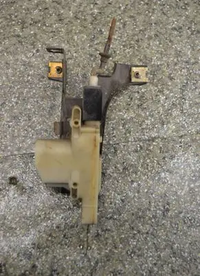 BMW 3 E30 Central locking motor 1385119