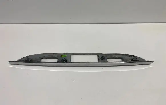 Mercedes-Benz E W211 Tailgate/boot cover trim set A2117400593