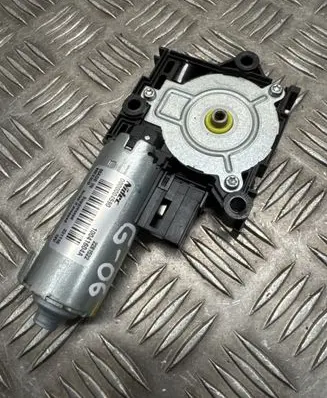 BMW X6 G06 Sunroof motor/actuator 10041604A 000000459 2281522