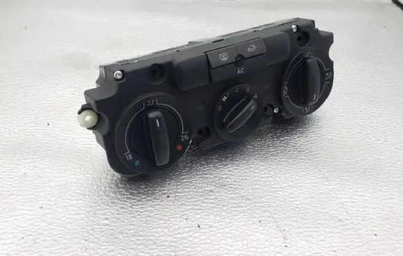 Volkswagen Touran I Climate control unit 1K0820047GK 5HB00935200