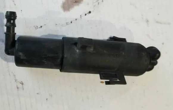 Audi A5 8T 8F Headlight washer spray nozzle 8T0955101 0005658000