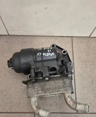 KIA Sportage Engine oil radiator 264102F020