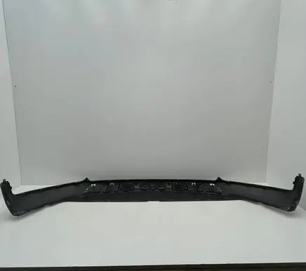 Front bumper lip