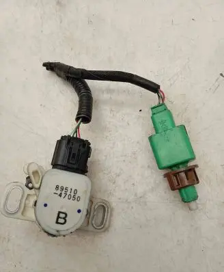 Lexus CT 200H Clutch pedal sensor 89510
