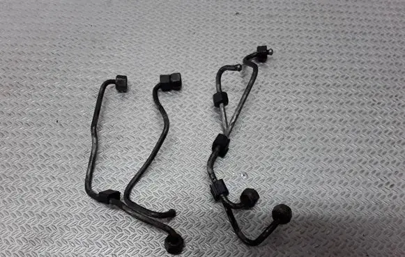 Audi A6 S6 C5 4B Fuel injector supply line/pipe 