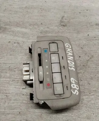 Mitsubishi Grandis Climate control unit