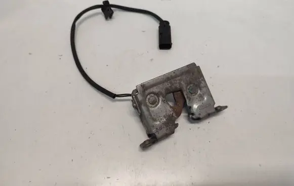 BMW X5 E70 Engine bonnet/hood lock/catch 7178753 51237178753