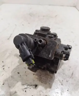 KIA Carens III Fuel injection high pressure pump 331002A420 5609390 0445010206