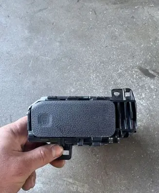 Ford Ranger Cup holder front N1WBE044J16AE