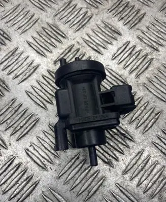 Mercedes-Benz E W211 Turbo solenoid valve A0005450427