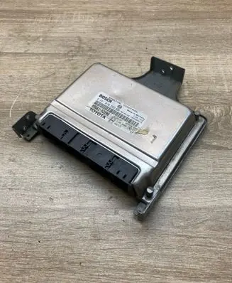 Toyota Yaris Engine control unit/module ECU 8966052270 8966152200 0281010563