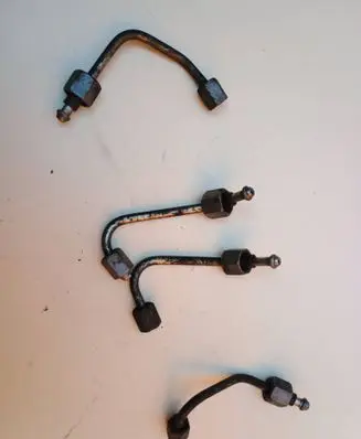 Iveco Daily 4th gen Fuel injector supply line/pipe F1CE