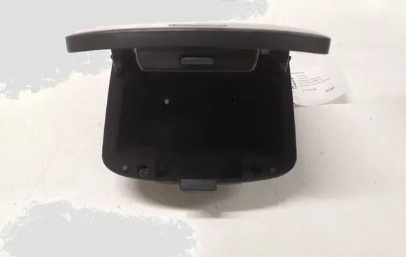 Chevrolet Captiva Glove box TBX18
