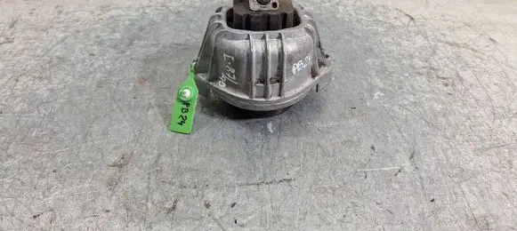 BMW 3 E90 E91 Engine mount vacuum valve 13981112