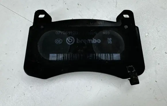 Tesla Model Y Brake pads (front) 07Y3691200 FEF7206FGG 101624
