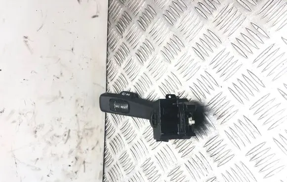 Volvo S40 Indicator stalk 17D770