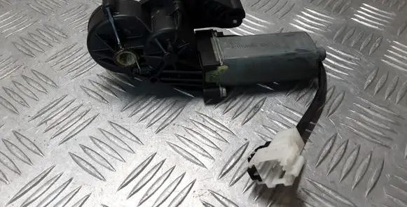 Mercedes-Benz R W251 Seat adjustment motor 0390203209