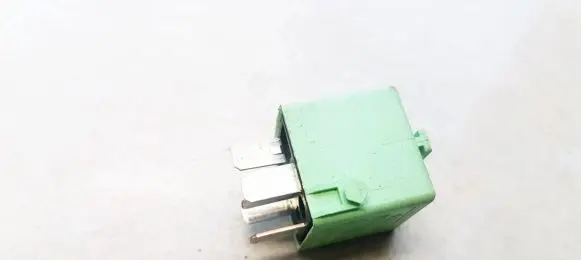 BMW X3 E83 Other relay 6136837370 61.36-837370