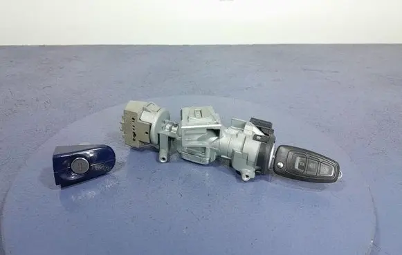 Ford Grand C-MAX Ignition lock 3M51-3F880-AE