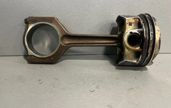 BMW 3 GT F34 Piston with connecting rod 7645958 83952
