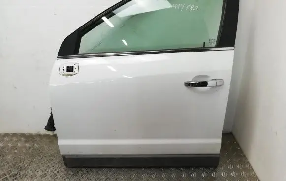 Opel Antara Front door