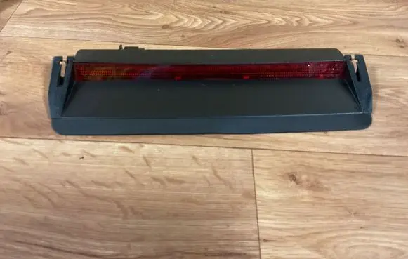 Volkswagen PASSAT B6 Third/center stoplight 1K5945097