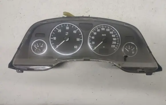 Opel Zafira A Speedometer (instrument cluster)