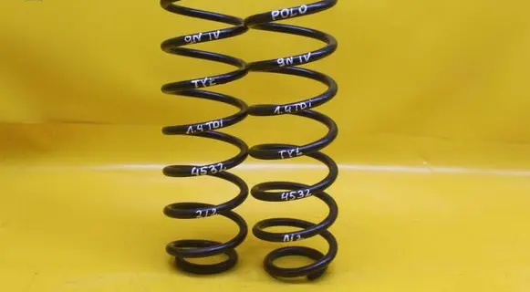 Volkswagen Polo IV 9N3 Rear coil spring 4532