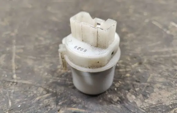 KIA Rio Ignition lock contact 6E09