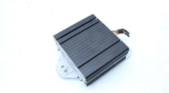 Mercedes-Benz GL X164 Voltage converter inverter A2049820020