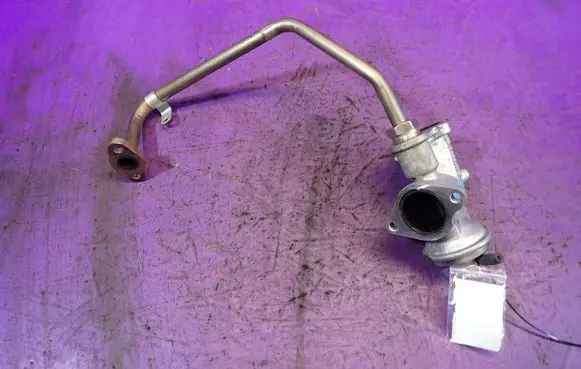 Honda Civic EGR valve 72277204