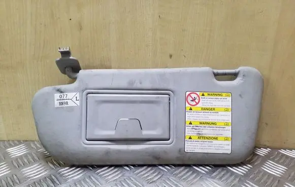 Mazda 3 I Sun visor