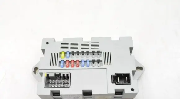 Land Rover Discovery Sport Fuse module CPLA14Q073AA