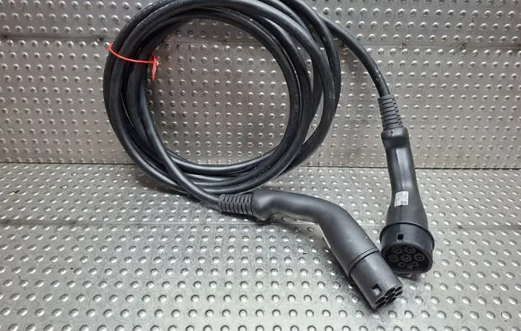 Renault Zoe Electric car charging cable S26301165 35246861