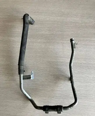 Mercedes-Benz C W205 Engine coolant pipe/hose A2742001751
