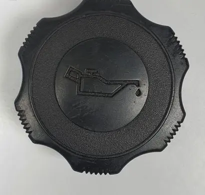 Mazda 2 Oil filler cap 