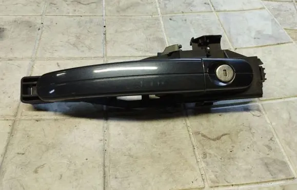 Ford C-MAX I Front door exterior handle 3M51R224A37