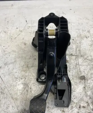Volkswagen Golf Sportsvan Brake pedal 5Q1721058BR