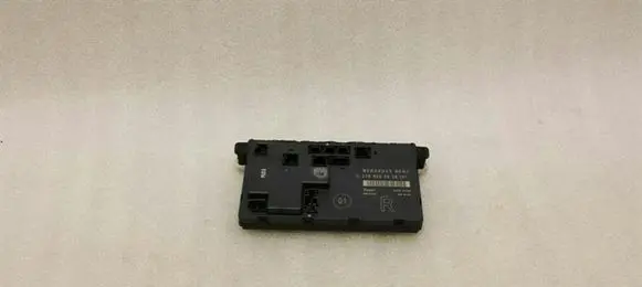 Mercedes-Benz CLS C219 Door control unit/module A2198202026