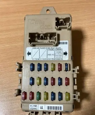 Subaru Impreza II Fuse box set JB200400