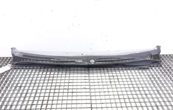 Wiper trim