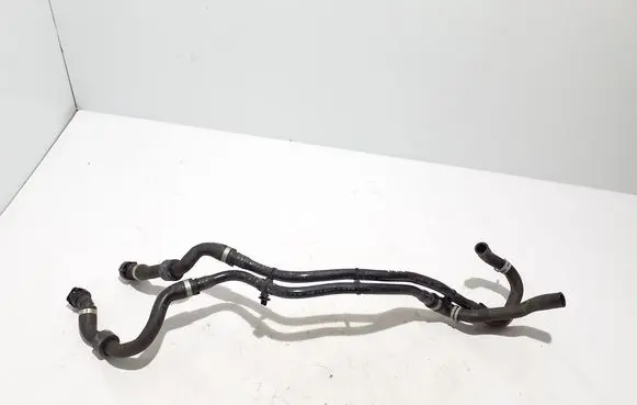 Volvo XC40 Engine coolant pipe/hose 32138736